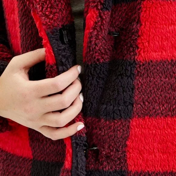 *No Longer For Sale* Steve Madden Plaid Sherpa Coat! NWT! Size XL - Picture 6 of 10